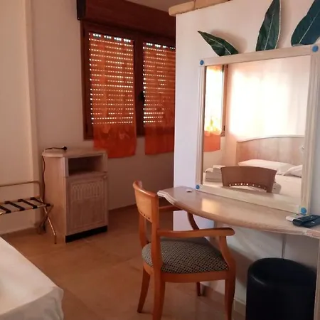 Quartello Bay מלון Quartu SantʼElena