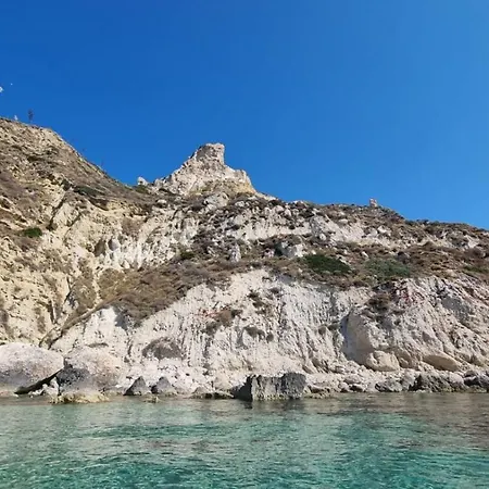 Guest house Quartello Bay